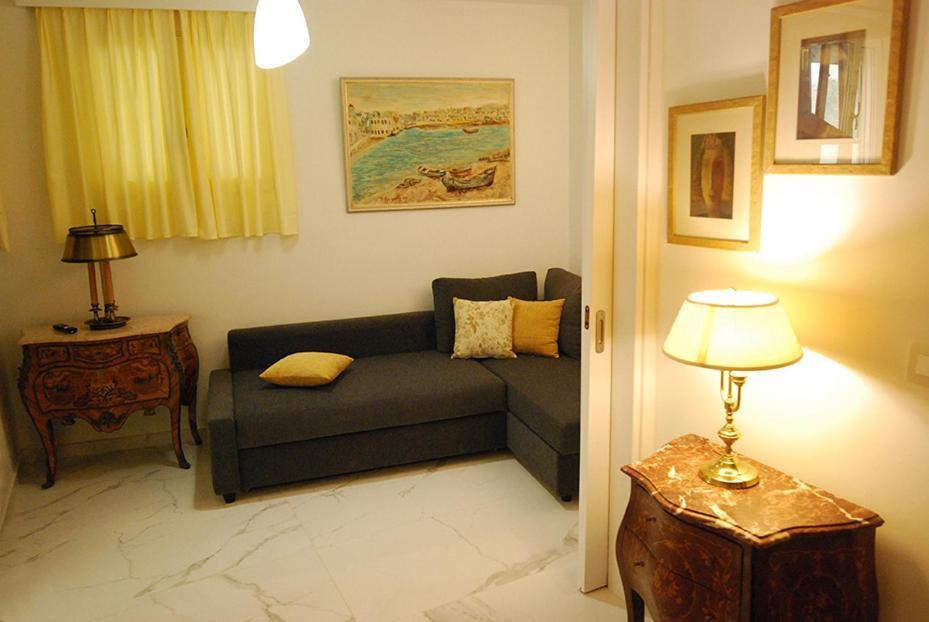 Appartement Lovely With Yard And Garden Ariadni Héraklion