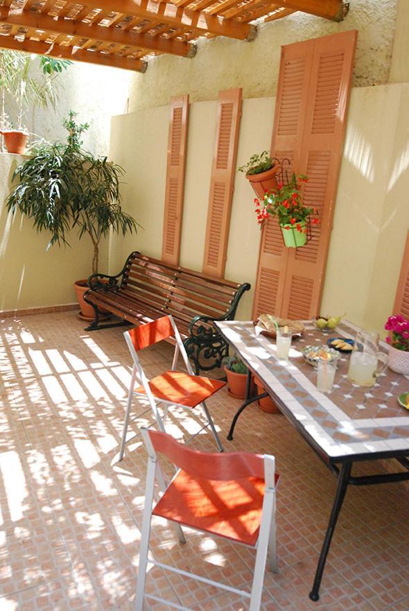 Appartement Lovely With Yard And Garden Ariadni
