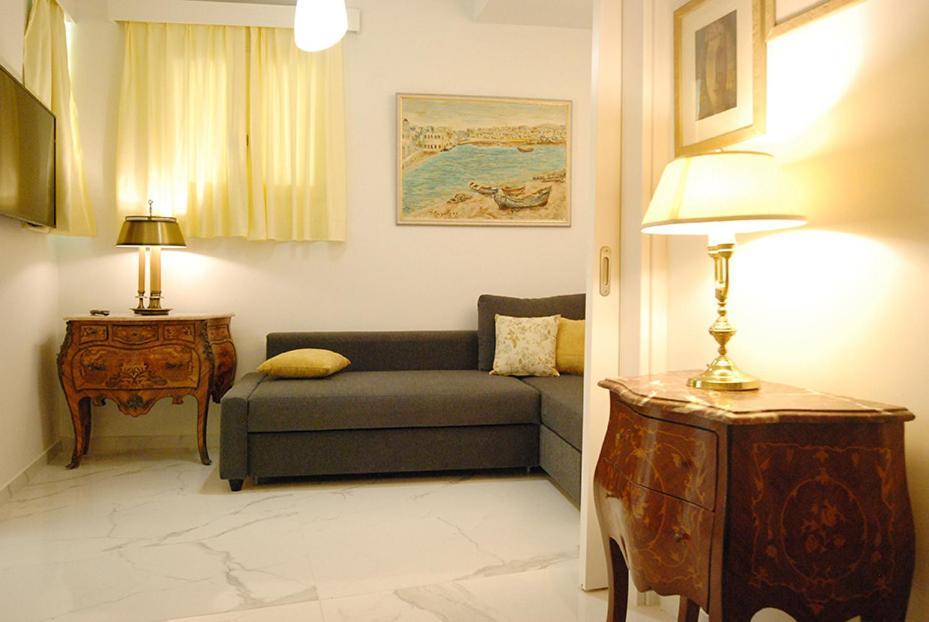 Lovely With Yard And Garden Ariadni Iraklion